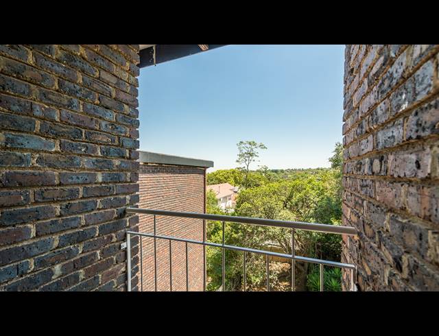 1 BEDROOM APARTMENT FOR SALE IN WENDYWOOD